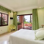 Bajo En Complejo Lujoso Apartment *