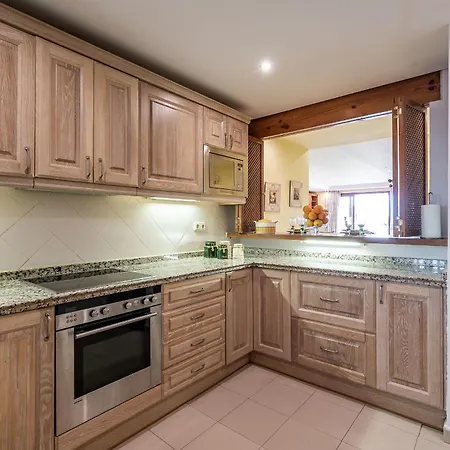 Apartman Bajo En Complejo Lujoso *