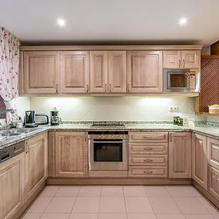 Bajo En Complejo Lujoso Apartman *
