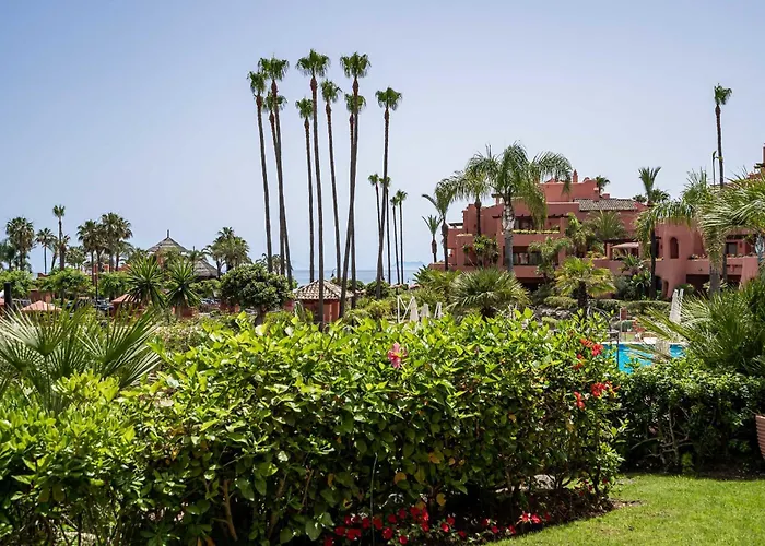 Bajo En Complejo Lujoso