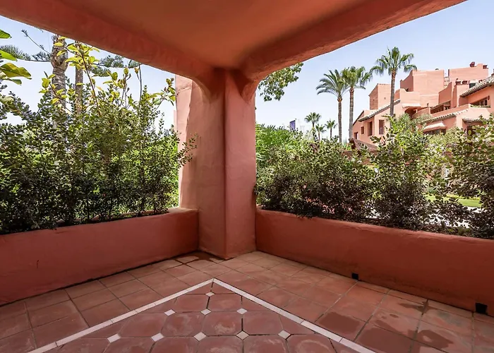 Bajo En Complejo Lujoso