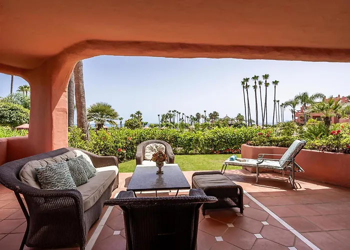 Bajo En Complejo Lujoso Lägenhet