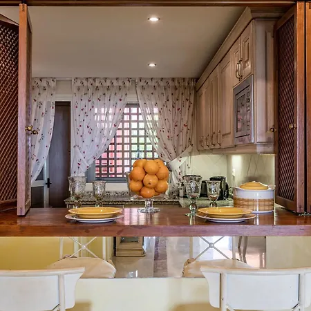 Apartament Bajo En Complejo Lujoso